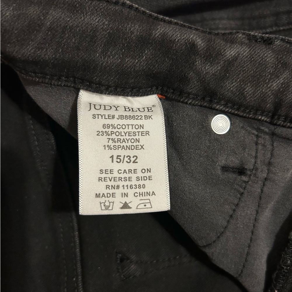Judy Blue Black Distressed Flare Jeans Size 15/32 Style# JB88622‎ - Picture 4 of 8